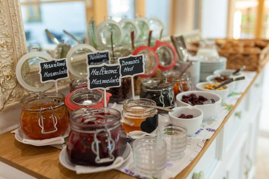 Resort Valtberg - Depandance Valtice Zewnętrze zdjęcie